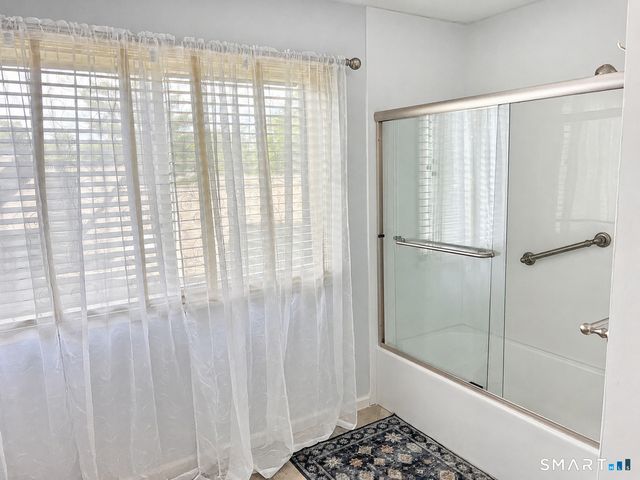 48 Ledgewood Drive 48, Brookfield, CT 06804