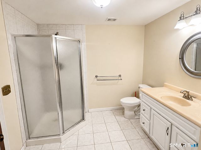 48 Ledgewood Drive 48, Brookfield, CT 06804