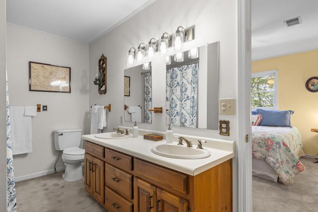 614 Charmont Drive, Tiger, GA 30576