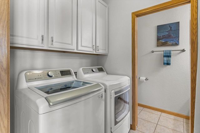 1032 Stonehaven Drive, Sun Prairie, WI 53590