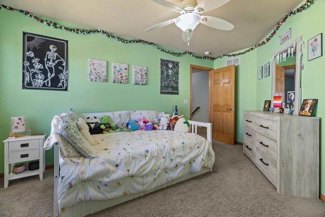 1032 Stonehaven Drive, Sun Prairie, WI 53590