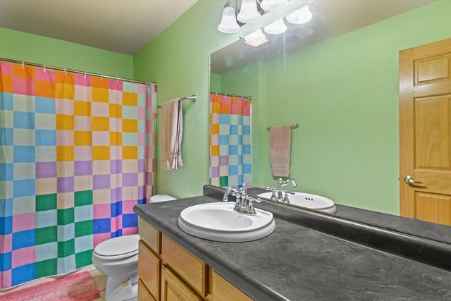 1032 Stonehaven Drive, Sun Prairie, WI 53590