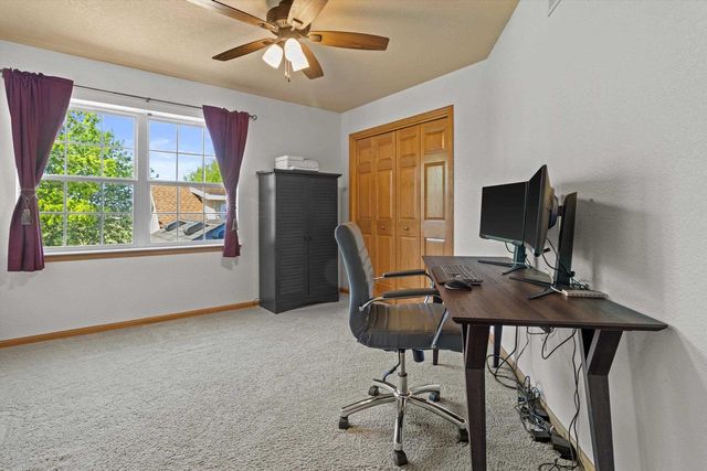 1032 Stonehaven Drive, Sun Prairie, WI 53590