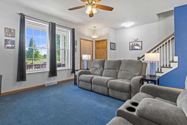 1032 Stonehaven Drive, Sun Prairie, WI 53590