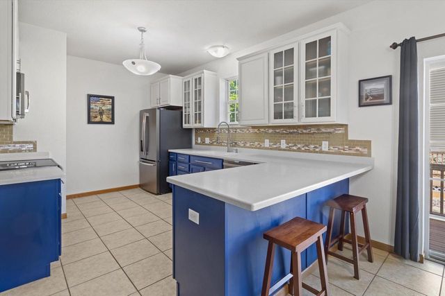 1032 Stonehaven Drive, Sun Prairie, WI 53590