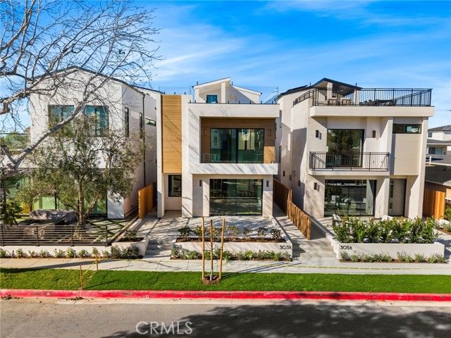303 Fernleaf, Corona Del Mar (newport Beach), CA 92625