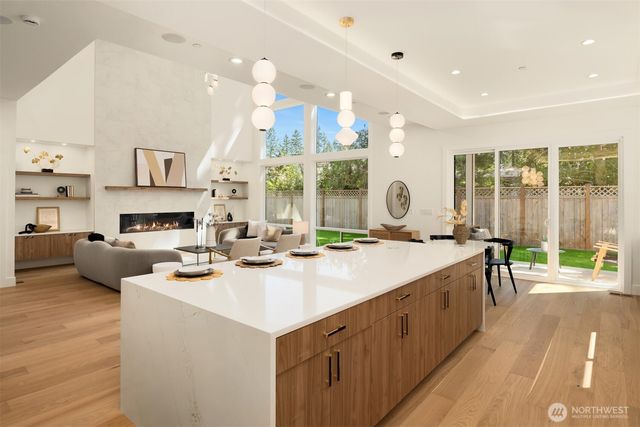910 167th Avenue NE, Bellevue, WA 98008