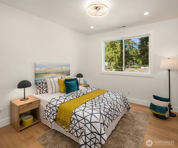 910 167th Avenue NE, Bellevue, WA 98008