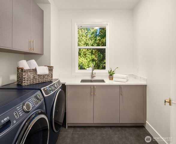 910 167th Avenue NE, Bellevue, WA 98008