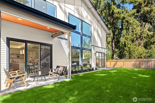 910 167th Avenue NE, Bellevue, WA 98008