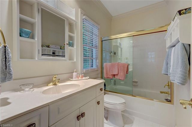 407 Cross Vine Lane, Greensboro, NC 27455