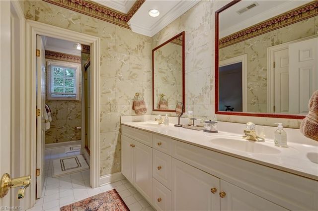 407 Cross Vine Lane, Greensboro, NC 27455