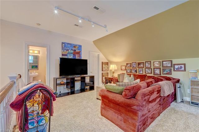 407 Cross Vine Lane, Greensboro, NC 27455