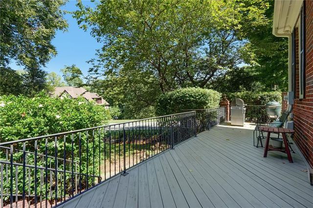 407 Cross Vine Lane, Greensboro, NC 27455