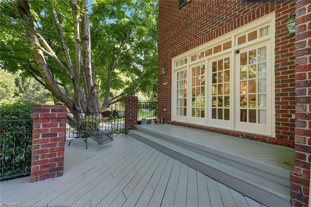 407 Cross Vine Lane, Greensboro, NC 27455