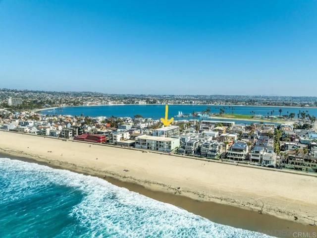 725 Redondo Court 27, San Diego, CA 92109