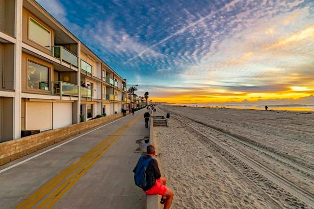 725 Redondo Court 27, San Diego, CA 92109