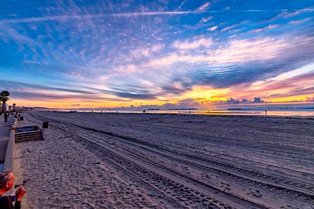 725 Redondo Court 27, San Diego, CA 92109