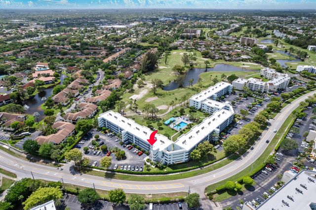 6698 10th Avenue N 408, Greenacres, FL 33467