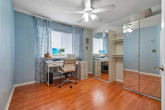 6698 10th Avenue N 408, Greenacres, FL 33467