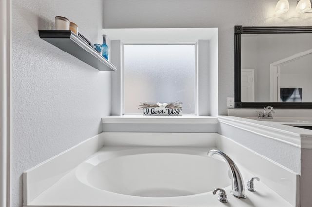 2829 Red Wolf Drive, Fort Worth, TX 76244