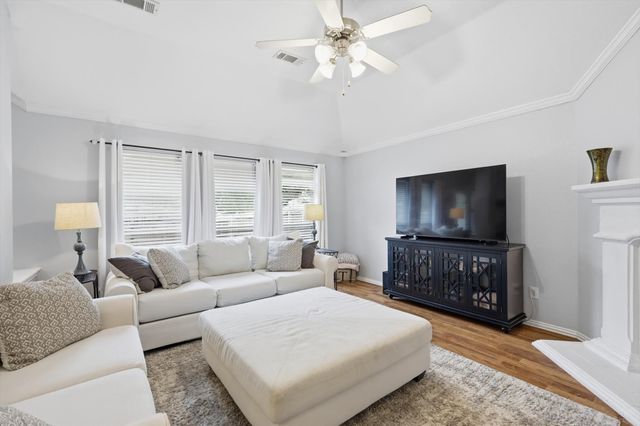 2829 Red Wolf Drive, Fort Worth, TX 76244