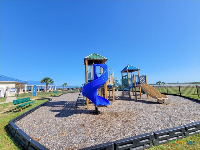 3225 Bay Ridge Drive, Palacios, TX 77465