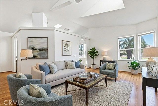 930 S. Santa Victoria, Hemet, CA 92543