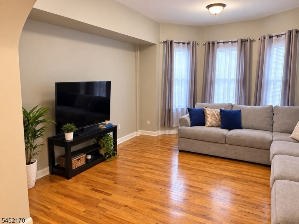 4 Hawthorne Pl, East Orange City, NJ 07018 — photo 3