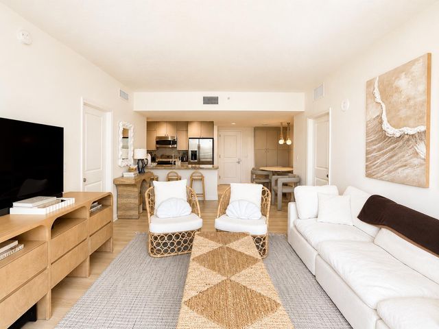 480 Hibiscus Street 828, West Palm Beach, FL 33401