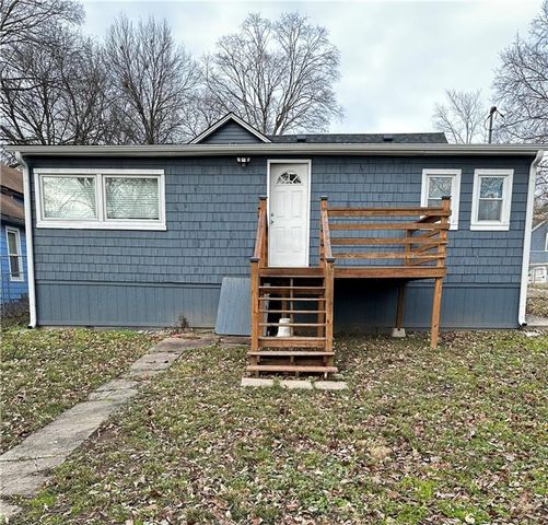 821 Pottawatomie Street, Leavenworth, KS 66048