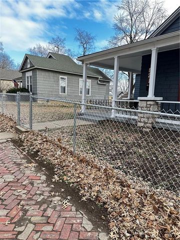 821 Pottawatomie Street, Leavenworth, KS 66048