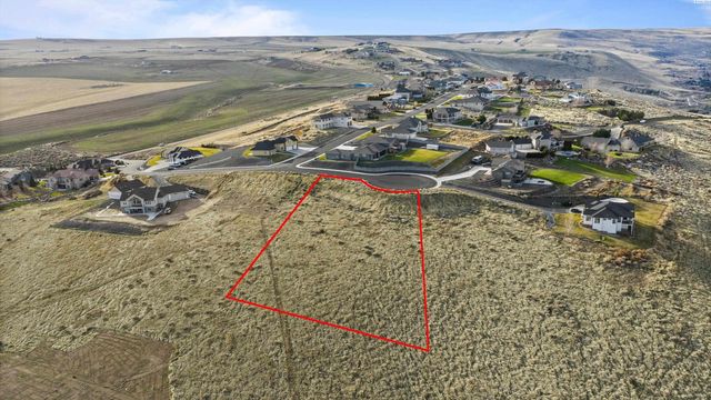 32705 S Cantera St, Kennewick, WA 99338