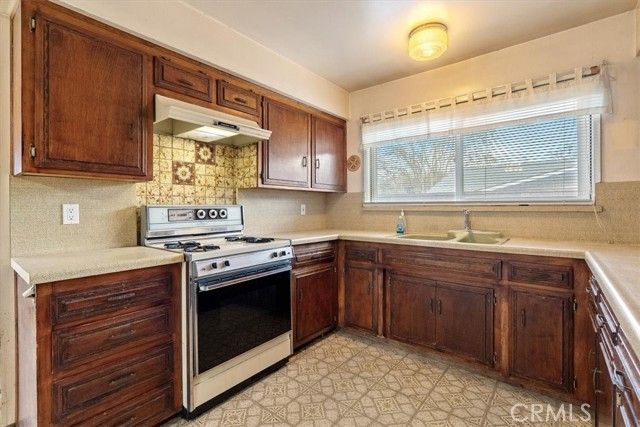 561 Las Tablas Road, Templeton, CA 93465