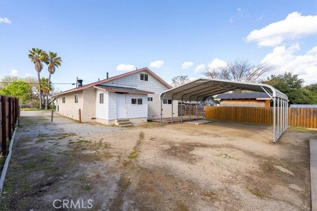 561 Las Tablas Road, Templeton, CA 93465