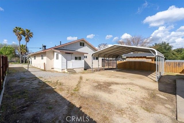 561 Las Tablas Road, Templeton, CA 93465