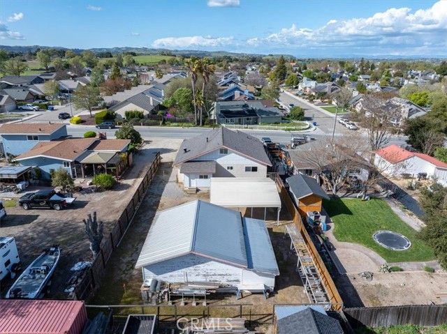 561 Las Tablas Road, Templeton, CA 93465