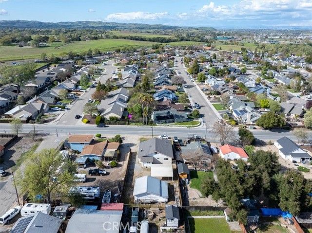 561 Las Tablas Road, Templeton, CA 93465