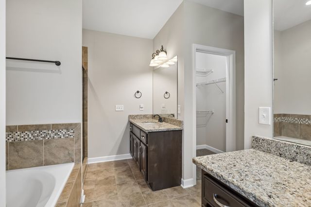 316 Amazonway Rdg, Murfreesboro, TN 37130