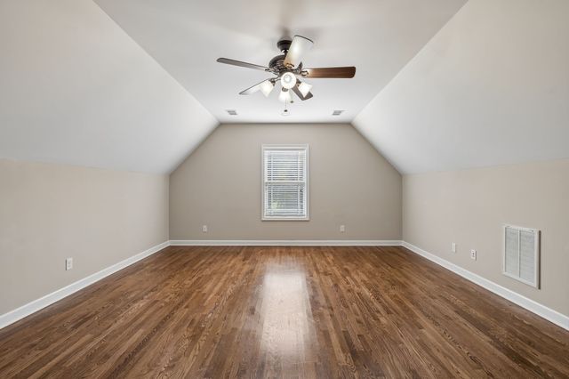 316 Amazonway Rdg, Murfreesboro, TN 37130