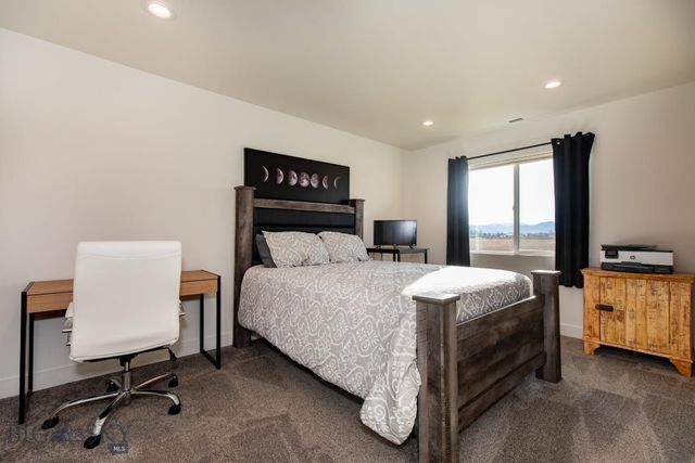 610 Spaniel Lane, Belgrade, MT 59714