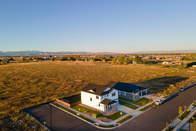 610 Spaniel Lane, Belgrade, MT 59714
