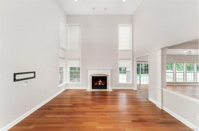 48 Avolet Court, Mount Sinai, NY 11766