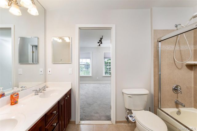 48 Avolet Court, Mount Sinai, NY 11766