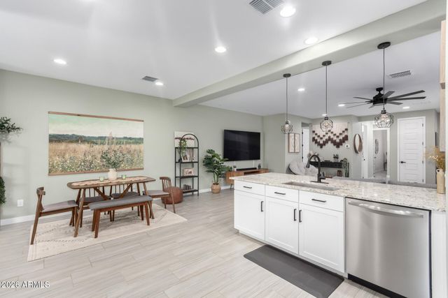 19414 W HIGHLAND Avenue, Litchfield Park, AZ 85340