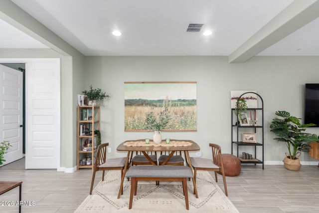 19414 W HIGHLAND Avenue, Litchfield Park, AZ 85340