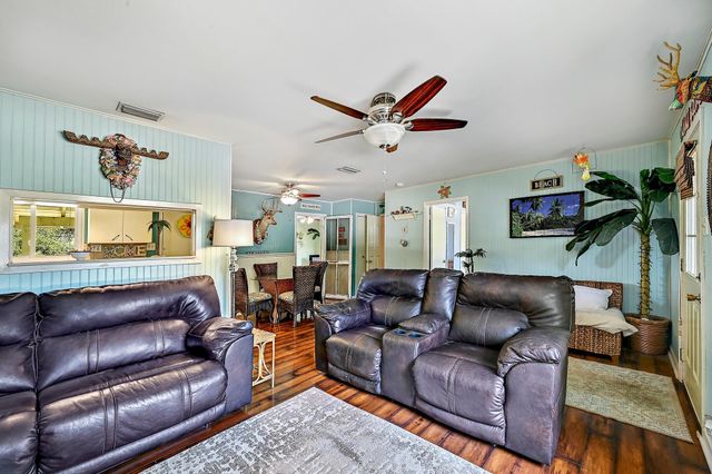135 E Hickory DR, Granite Shoals, TX 78654