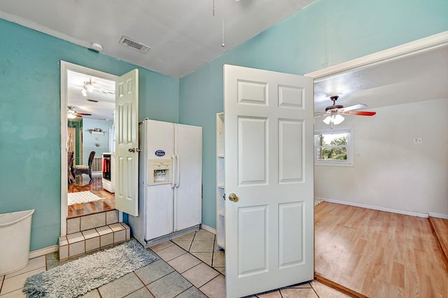 135 E Hickory DR, Granite Shoals, TX 78654