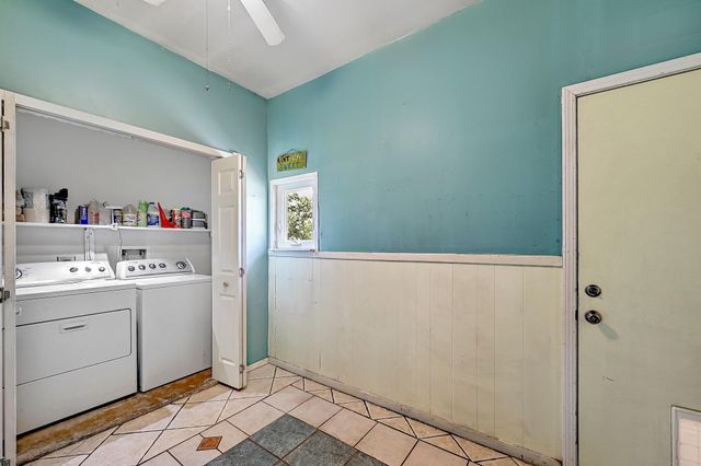 135 E Hickory DR, Granite Shoals, TX 78654