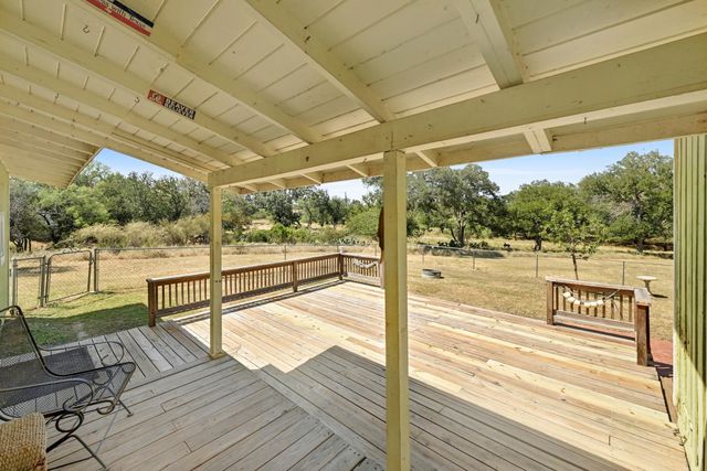135 E Hickory DR, Granite Shoals, TX 78654